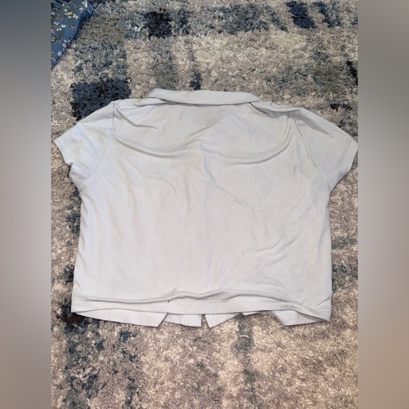 Cropped Button Down - Picture 3 of 3